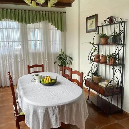 Maravilla With Sea Views *