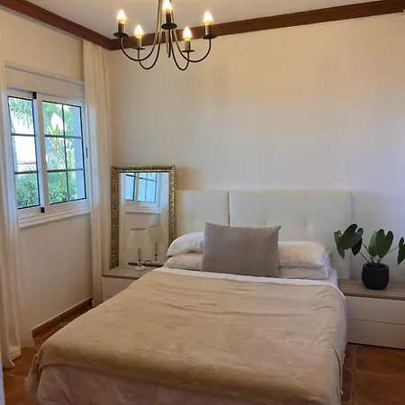 Villa Maravilla With Sea Views Los Menores