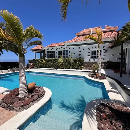 Maravilla With Sea Views Villa *